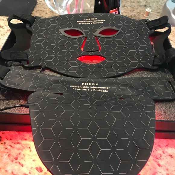 Face & Neck Red, Blue & Yellow lights $55 - Picture 6 of 16